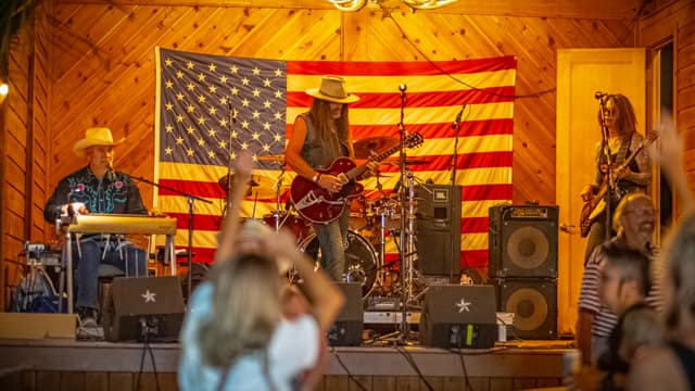 Fire Benefit Photo 113